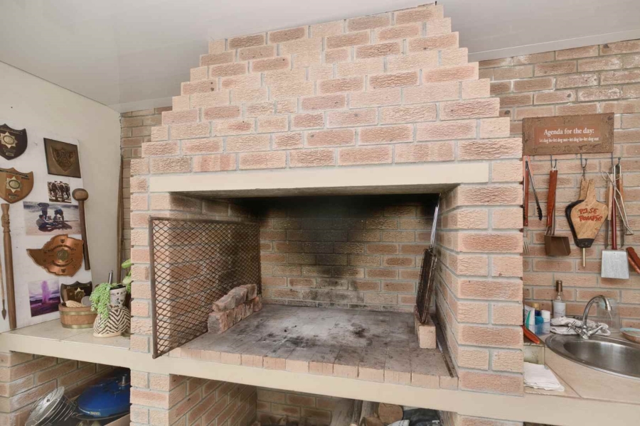 4 Bedroom Property for Sale in Pearly Beach Western Cape